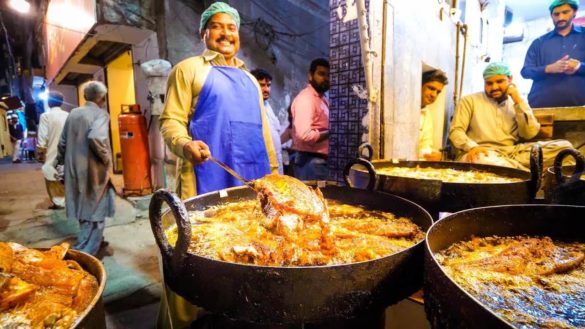 Best Street Foods In Pakistan