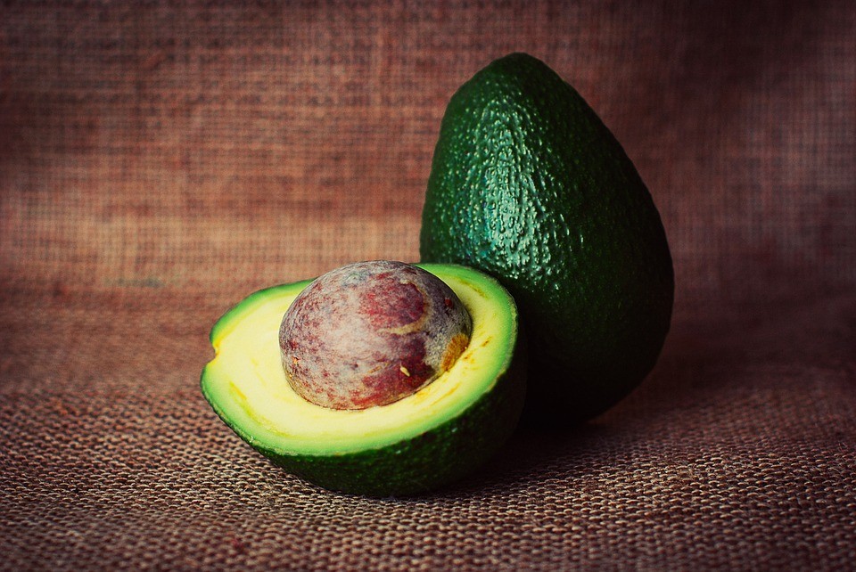 How To Get Healthy Skin With Avocado