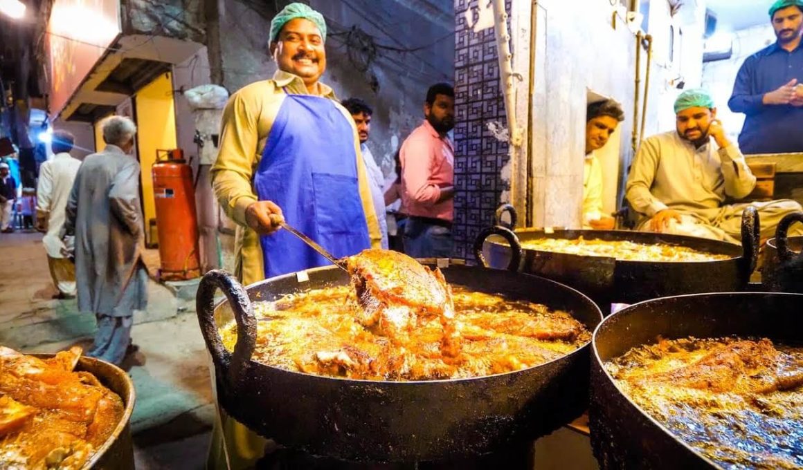 Best Street Foods In Pakistan