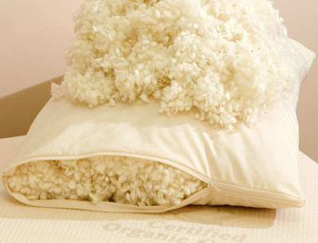 wool pillow Gainsborough e1492633721581